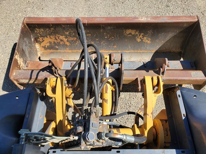 Used 1998 CASE 570L XT