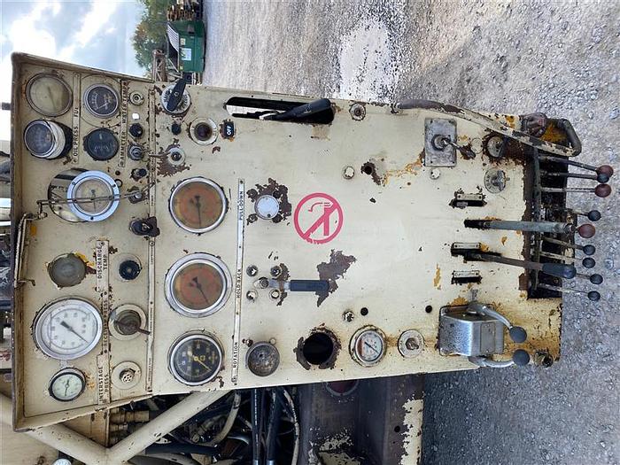 Used 1980 Ingersoll-Rand T4W Drill Rig