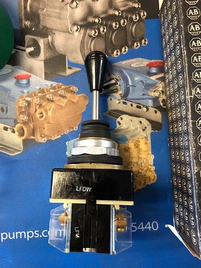 2-Way Maintain Toggle Switch - 800T-T2MB21