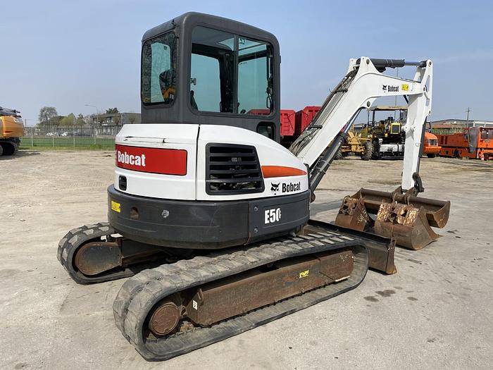 2012 BOBCAT E50