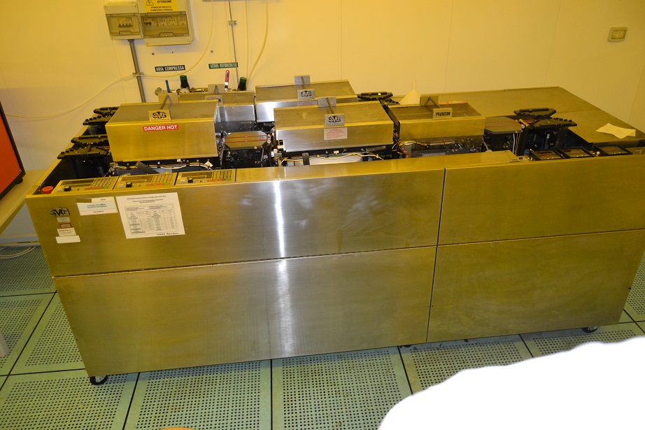 Used SVG 8600 Coat/Develop resist track 6 inch  (SVG 5)