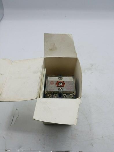 ALLEN BRADLEY 700-PK400A1 SER. E