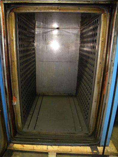 Used 30" W x 38" D x 48" H GRUENBERG OVEN - 460V - 450 DEG. F