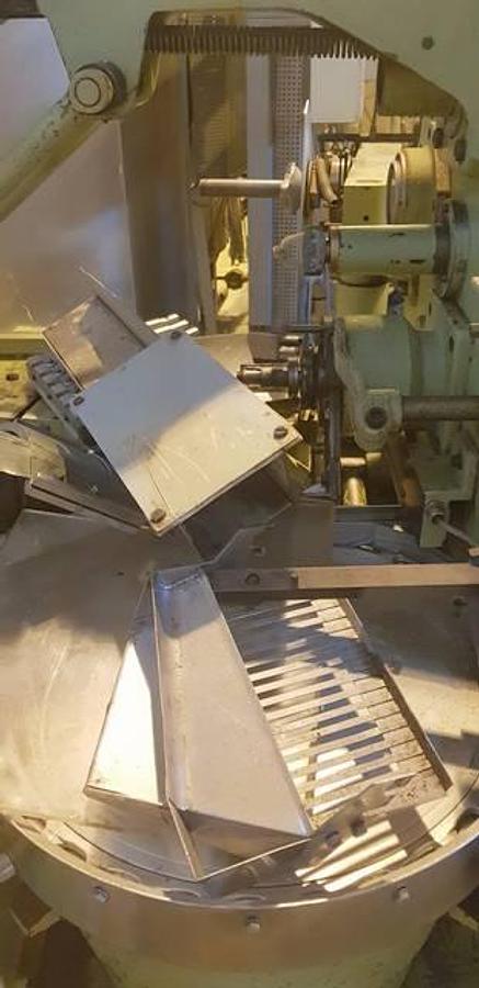 Gebraucht Doppeldrehpackmaschine für Bonbons - 28672