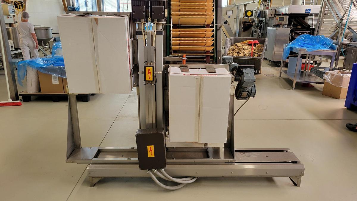 Gebraucht 1995 Haas Food Equipment GmbH SWAK 64