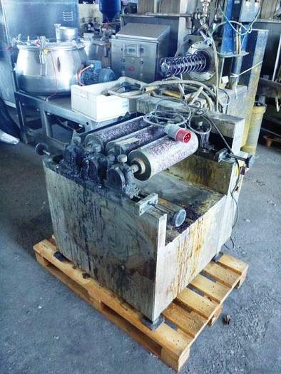 D'occasion Moulin à trois cylindres pour chocolat - 20350