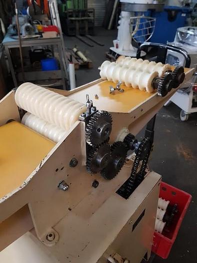 Gebraucht Kugelformmaschine für Marzipan - 90378