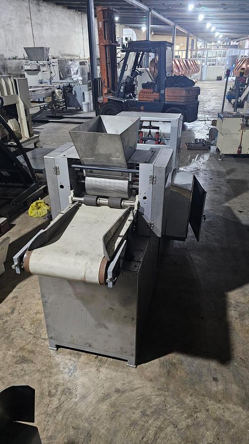 Gebraucht Creme-Einstreichmaschine für Waffelblätter - 28620