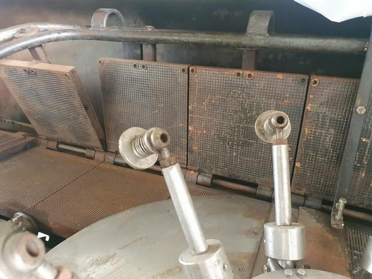 Gebraucht Waffelofen für Waffelbecher - 20597