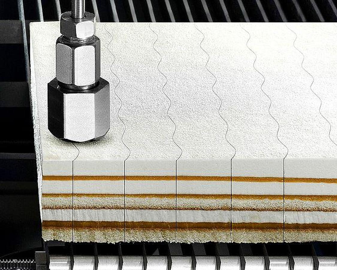 Wasserschneidemaschine 20851