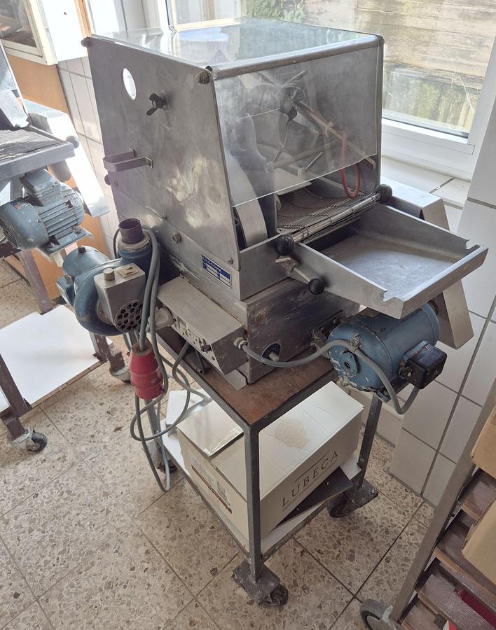 Gebraucht Überziehmaschine - 21020