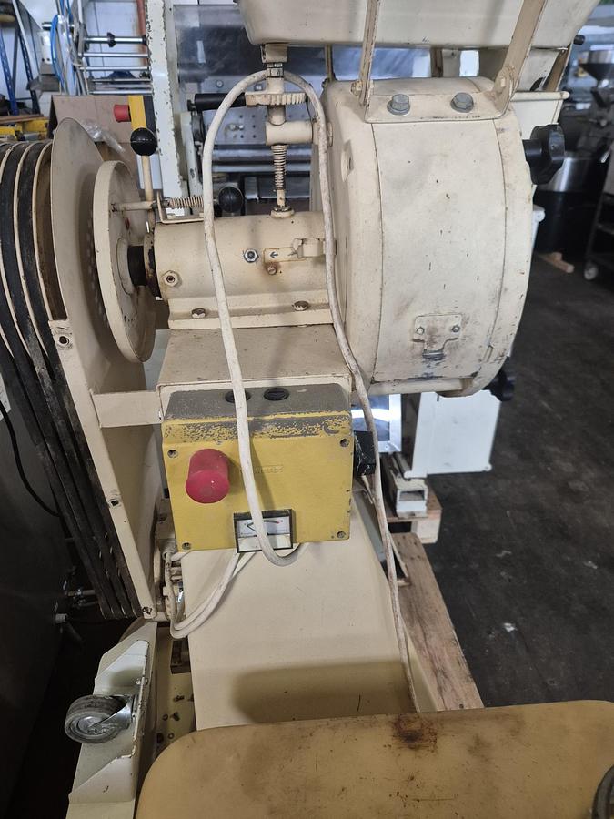 Gebraucht Getreidemühle - 43410