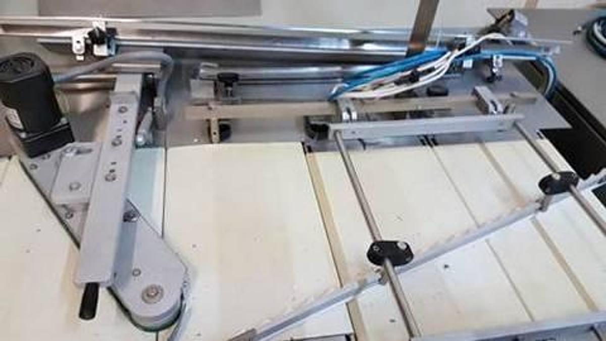 Gebraucht Tafelpackmaschine für Napolitains - 28963