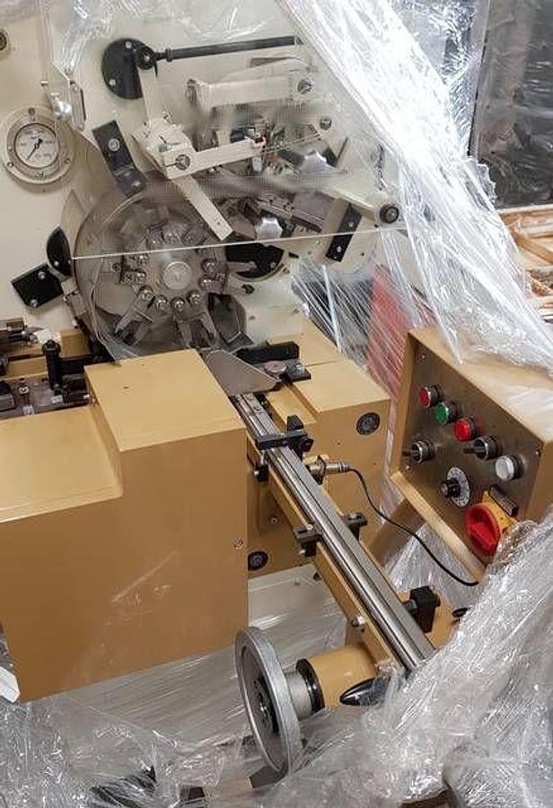 Gebraucht Packmaschine für Pralinen - 28989