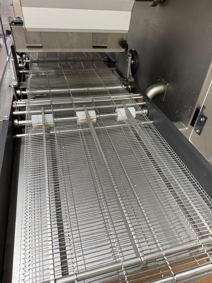 Gebraucht Überziehmaschine - 21006