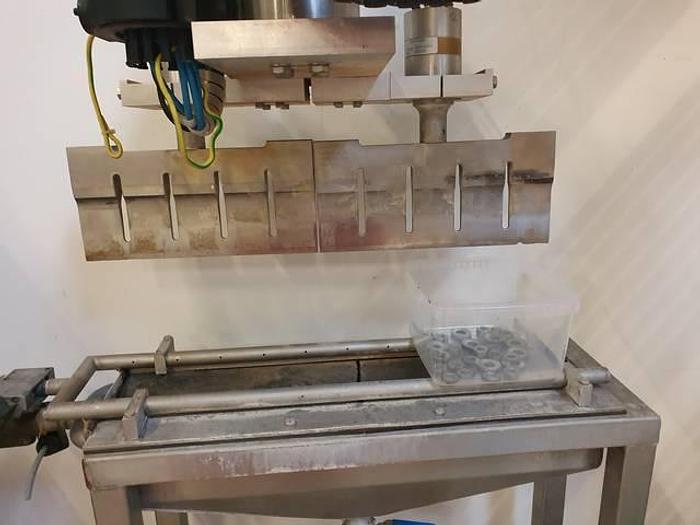 D'occasion Machine à découper les gâteaux - 29283