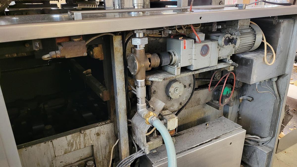 Gebraucht 1995 Haas Food Equipment GmbH SWAK 64