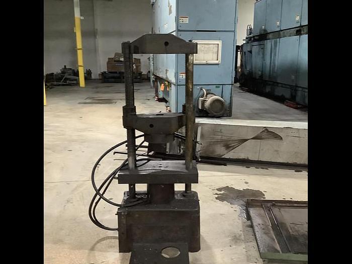 Used RIEHLE HYDRAULIC TENSION & COMPRESSION TESTING MACHINE