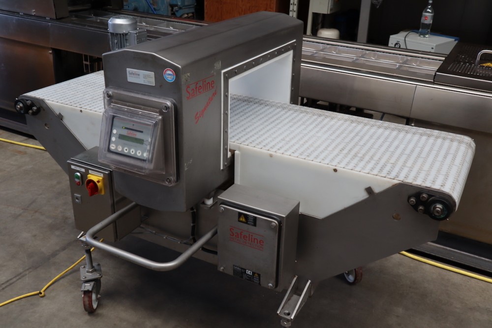 Used Safeline metal detector