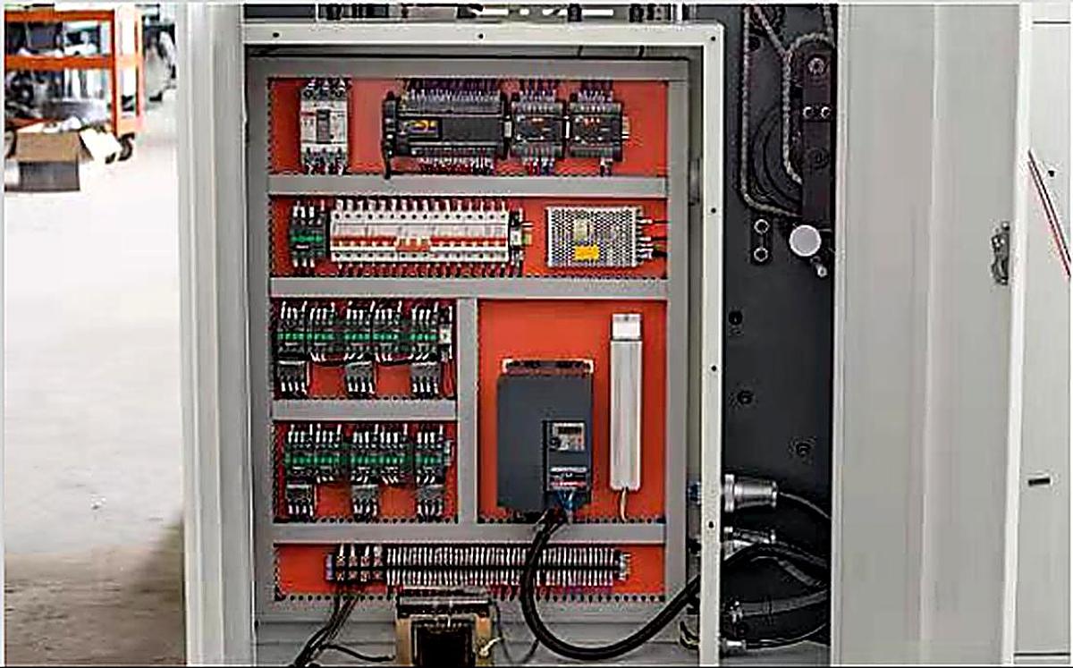 800MF Automatic Die-Cutting + Creasing + stripping