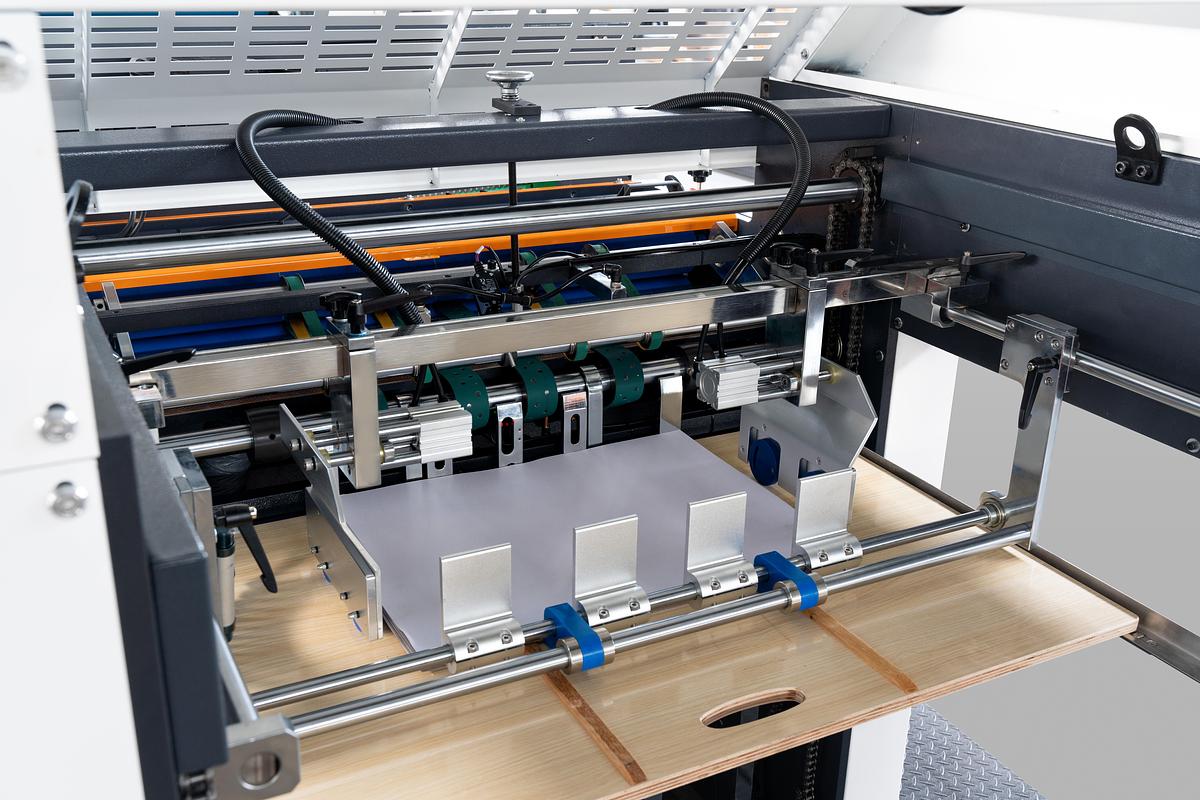 R1100 HIGH-SPEED AUTOMATIC LAMINATOR