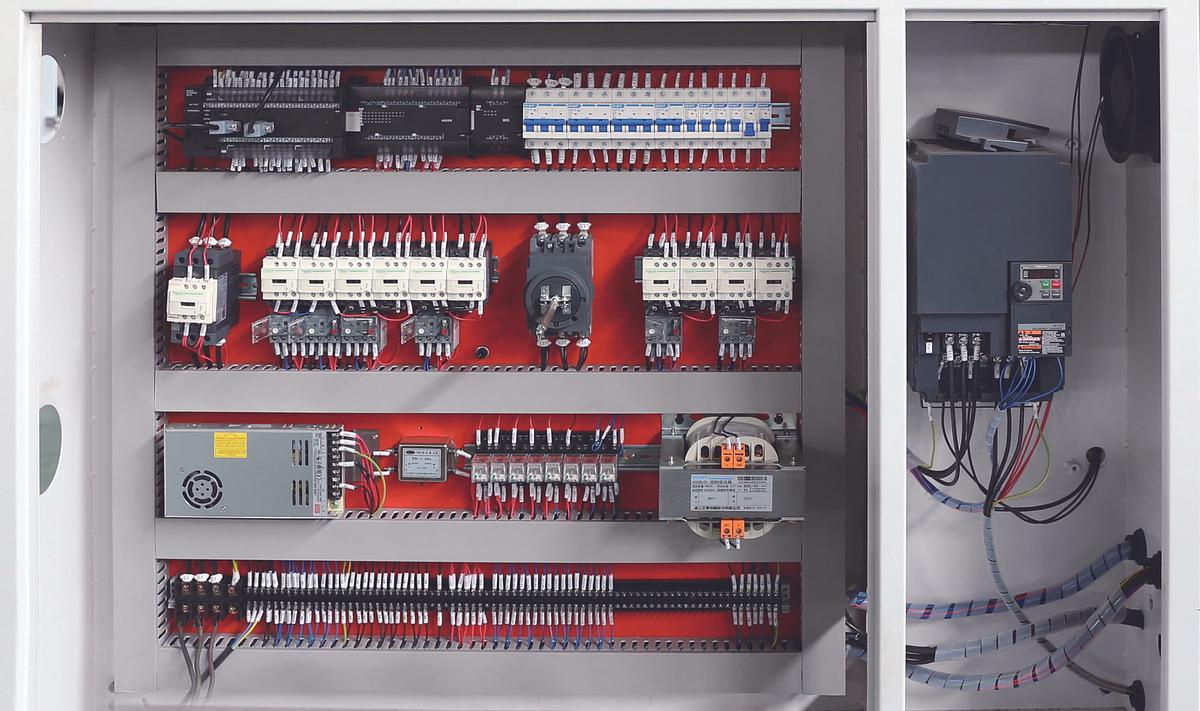 Diecutter with Stripping 1080CS