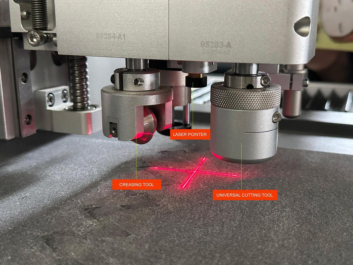 600x900 mm DIGITAL CUTTING MACHINE WITH AUTO LOADING