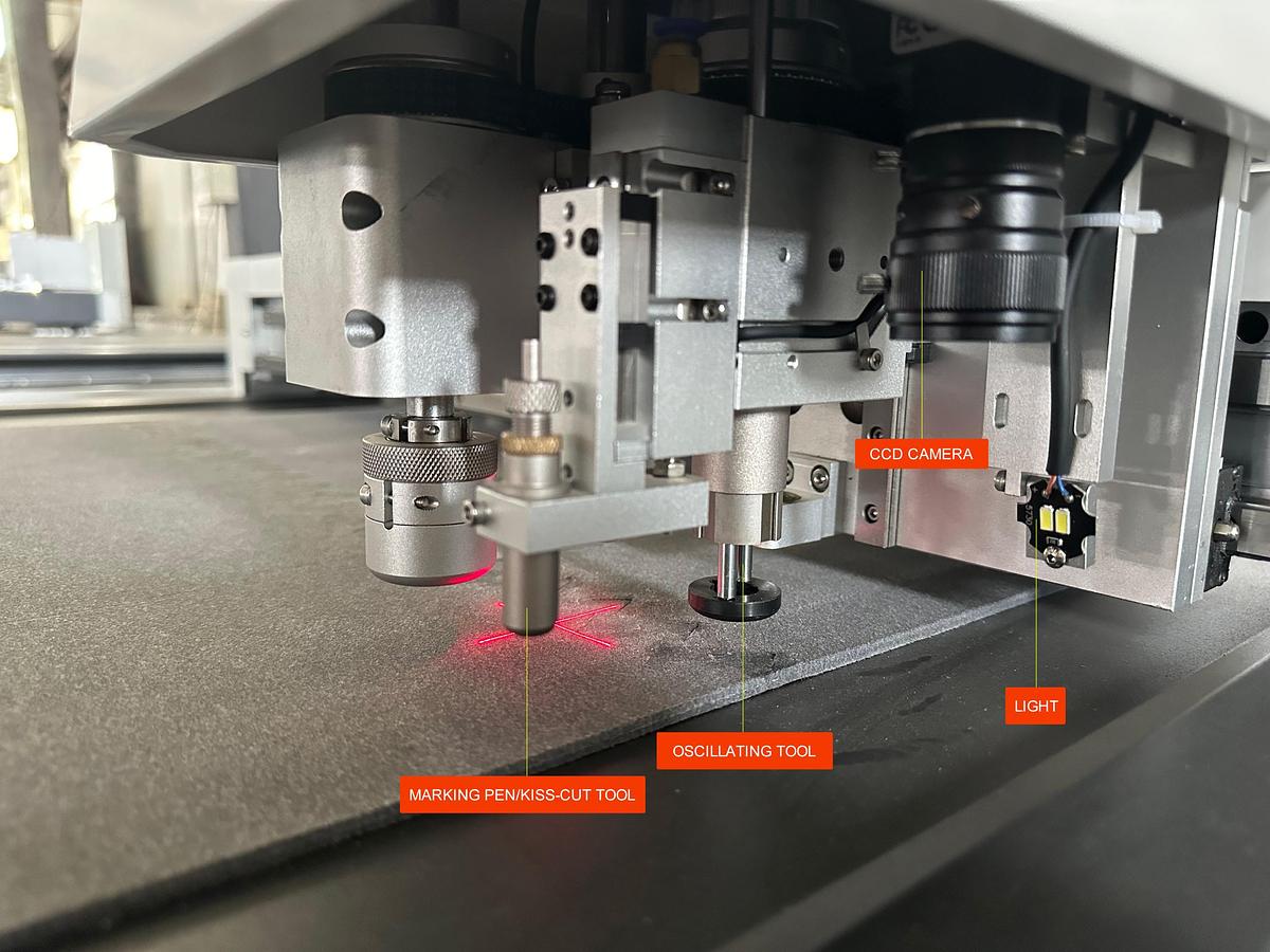 600x900 mm DIGITAL CUTTING MACHINE WITH AUTO LOADING