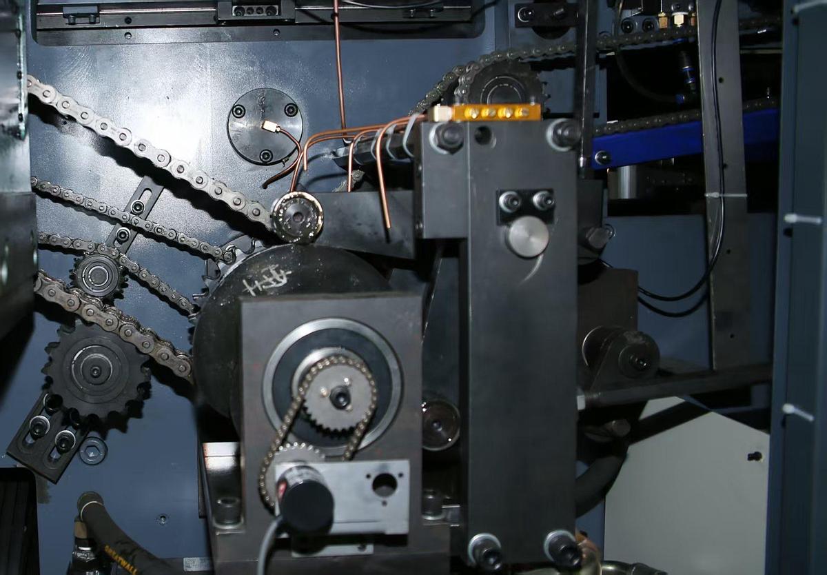 800MF Automatic Die-Cutting + Creasing + stripping