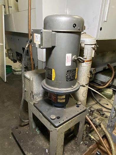 Used 2006 HAAS EC-400 4-Axis CNC Horizontal Machining Center