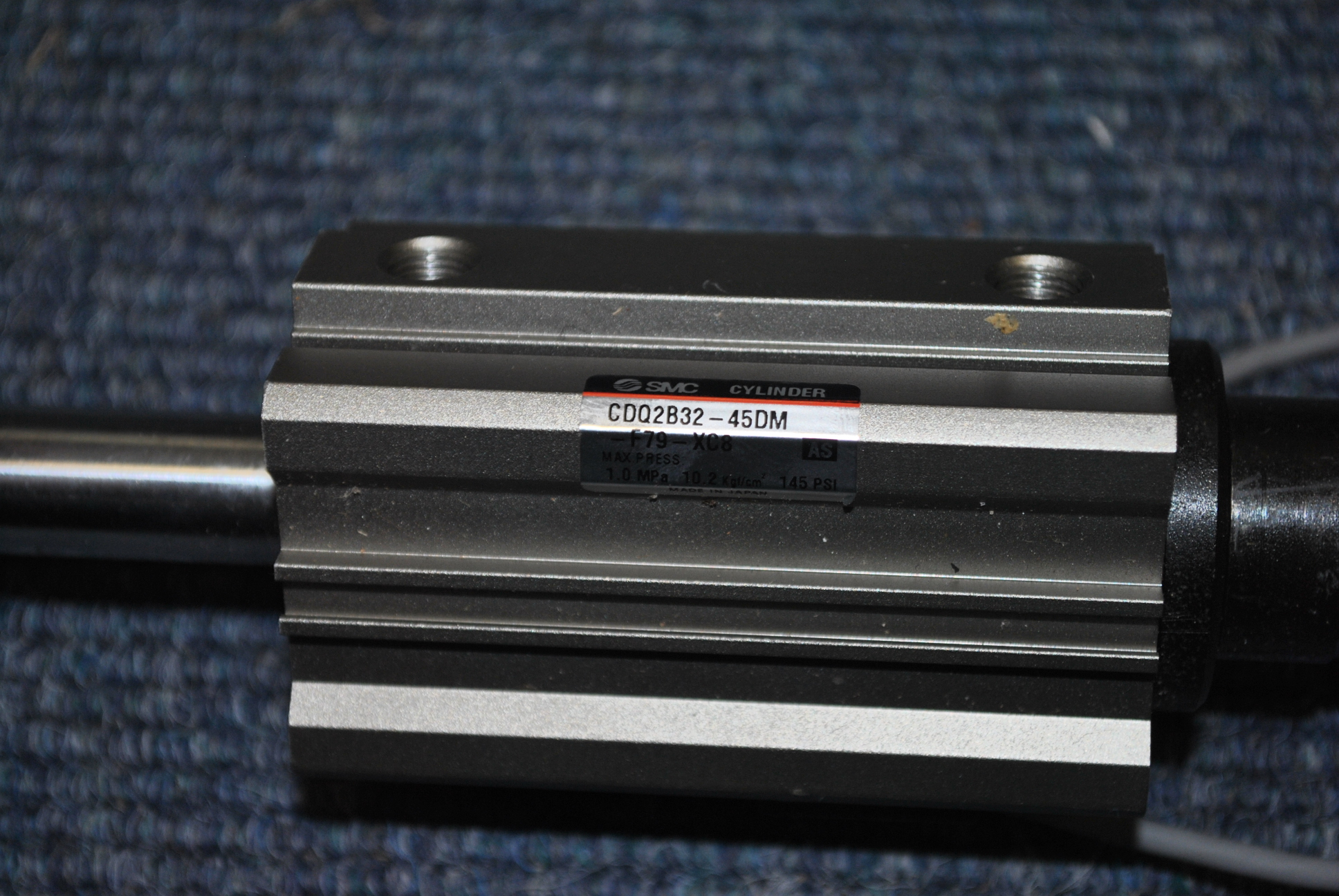 Used SMC cdq2b32-45dm-f79-xc8  pneumatic cylinder actuator