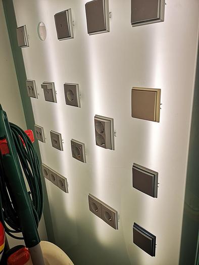 Used Electric Switch PLASTIC PRODUCTION PLANT EQUIPMENT INCLUDE WITH KNOW HOW / Plugs/ Sockets Product