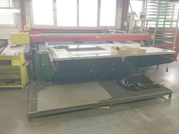 Gebraucht 1999 SVECIA Complete Screen-printshop with 7 interesting machines for sale