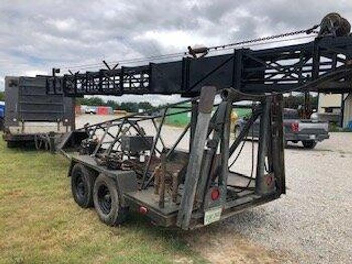 Used 2005 Kenworth Braidedline Slickline with Mast Trailer