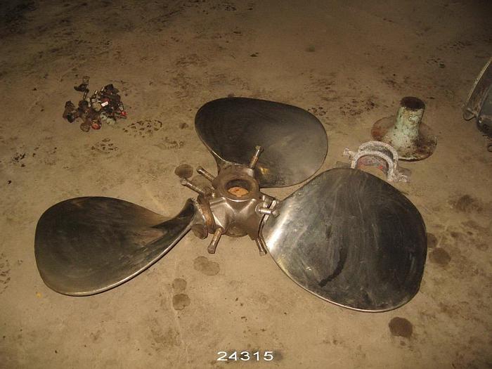 Used Beloit 3443 Agitator Sidemount, With Approxiamate 42" Prop Diameter, Adjustable Pitch, Shaft Is 3" Diameter At Prop Hub, Approximate 36" From Flange To Center Of Agitator Hub. Size 40. #24315