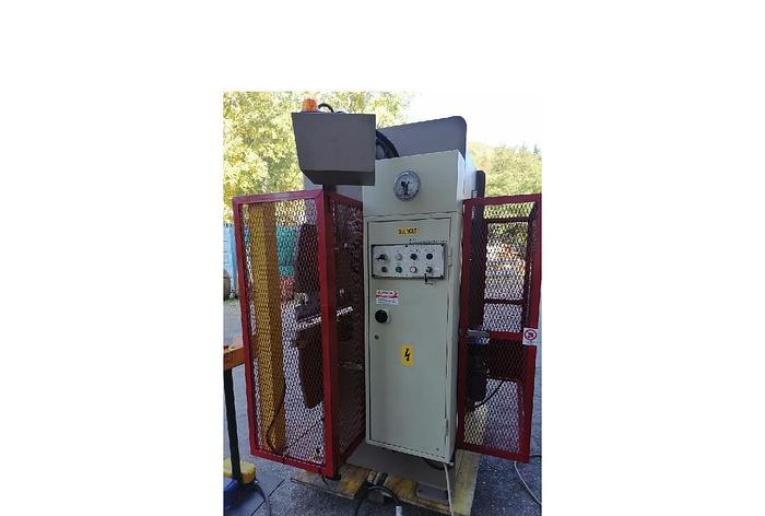 Usato PRESSA PIEGATRICE ARIENTI DA 1550X25 TON