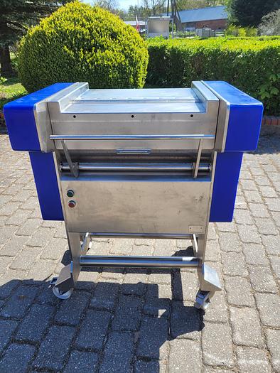 Used Maszyna do oddzielania błony od mięsa (odbłaniarka) "WEBER"