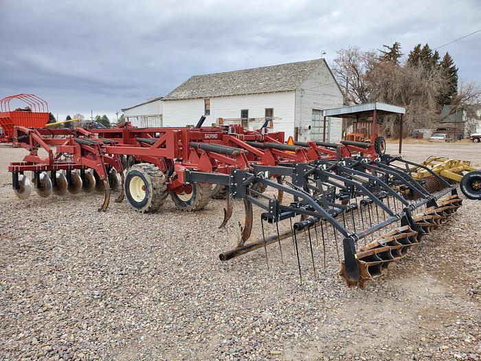 Used 19' Salford 9800 Disk Ripper