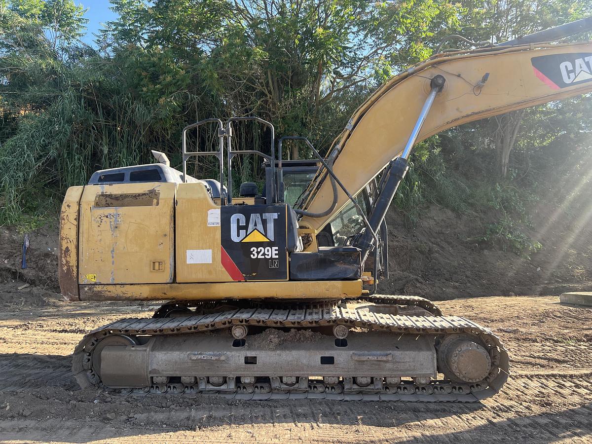 Usato Escavatore cingolato Caterpillar 329E LN (my 2012)
