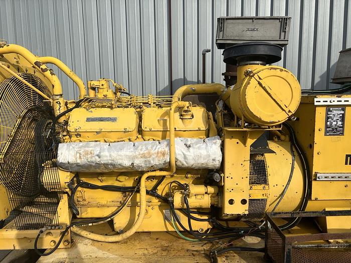 Usato 2000 Caterpillar 3412 455 kVA/364 kW