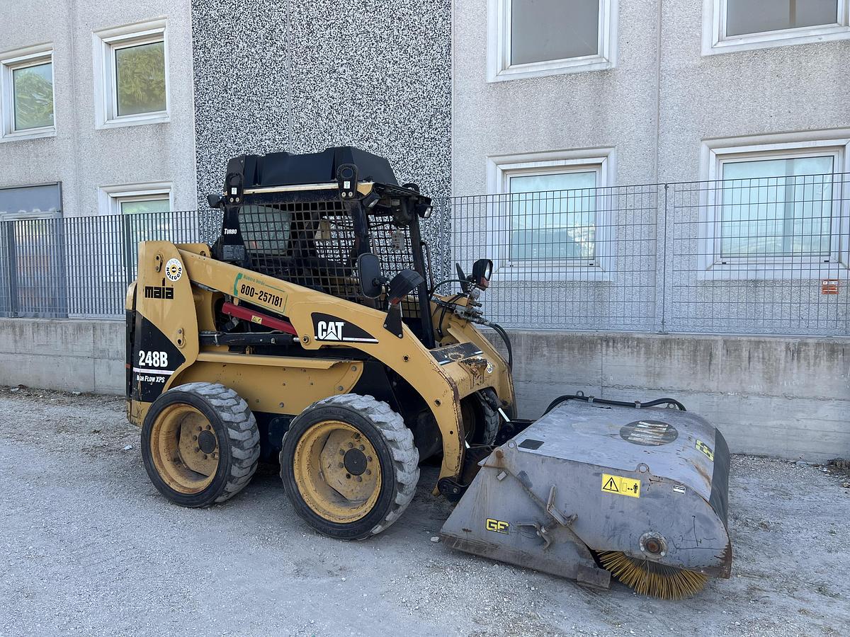 Usato 2004 Caterpillar 248B High Flow XPS