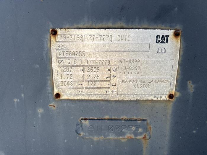 Usato Benna scarico laterale nuova Caterpillar L. 3048 mm (Sx)