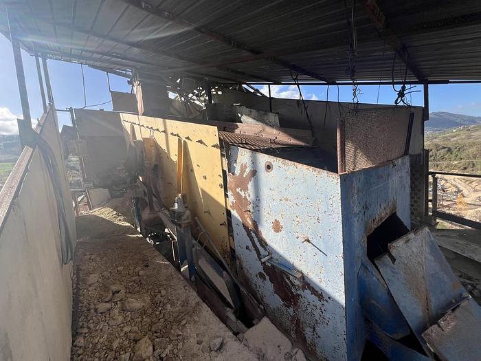 Usato Loro & Parisini 5700 x 1800 mm