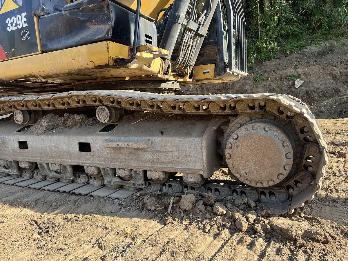 Usato Escavatore cingolato Caterpillar 329E LN (my 2012)