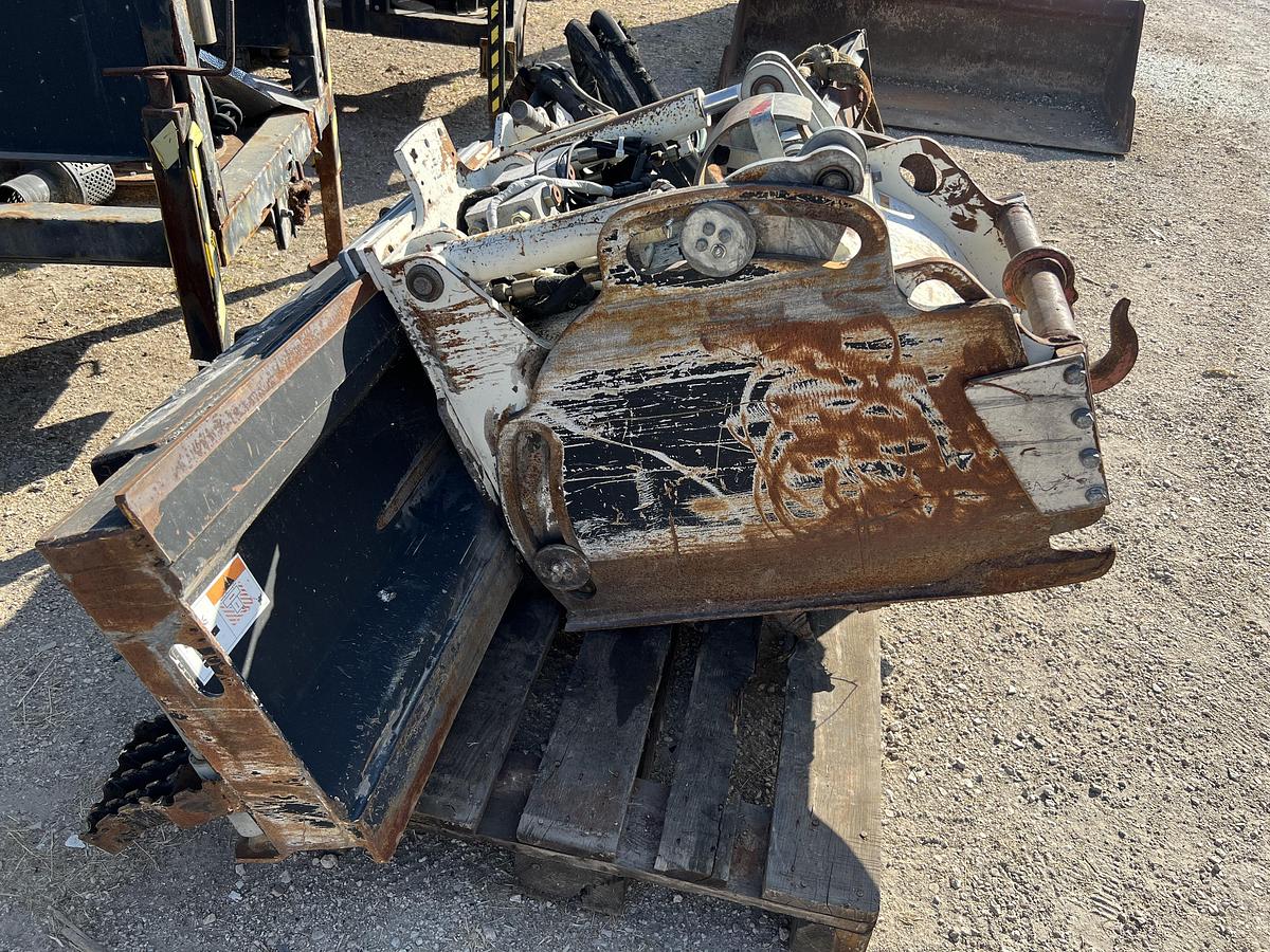 Usato 2004 Caterpillar 248B High Flow XPS