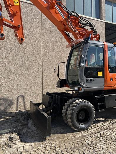 Usato 2006 Hitachi ZX210W