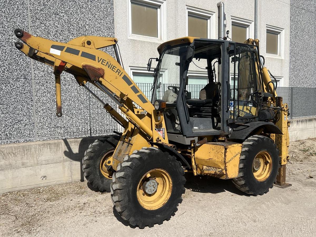 Usato 2002 Venieri VF 7.23B