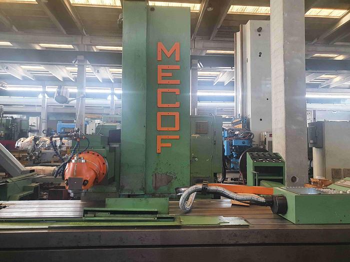 Usato FRESATRICE A BANCO FISSO MECOF CS 88 G CNC