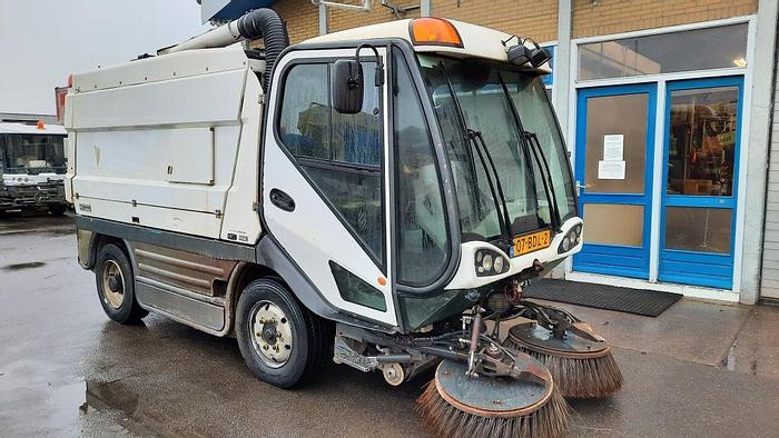 Used 2013 Johnston CX400