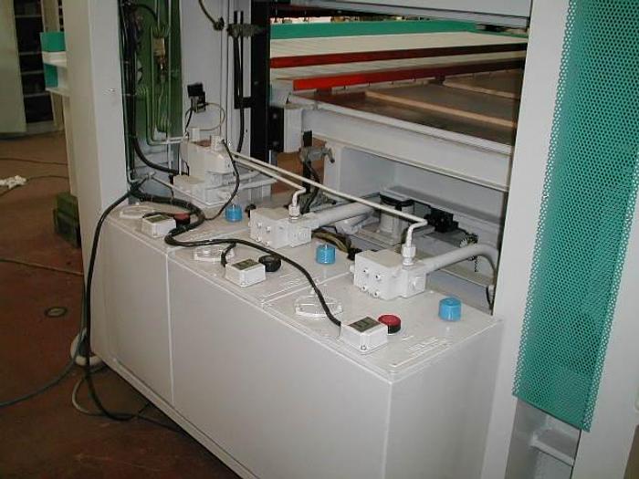 Used MANEA   EDGE GLUING PRESS FOR BLANKBOARDS - LOAD UNLOAD